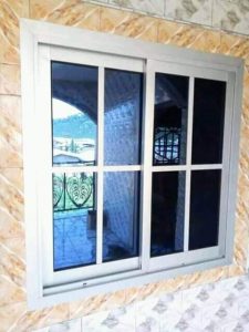 fenêtre sur mesure à Prades-Salars